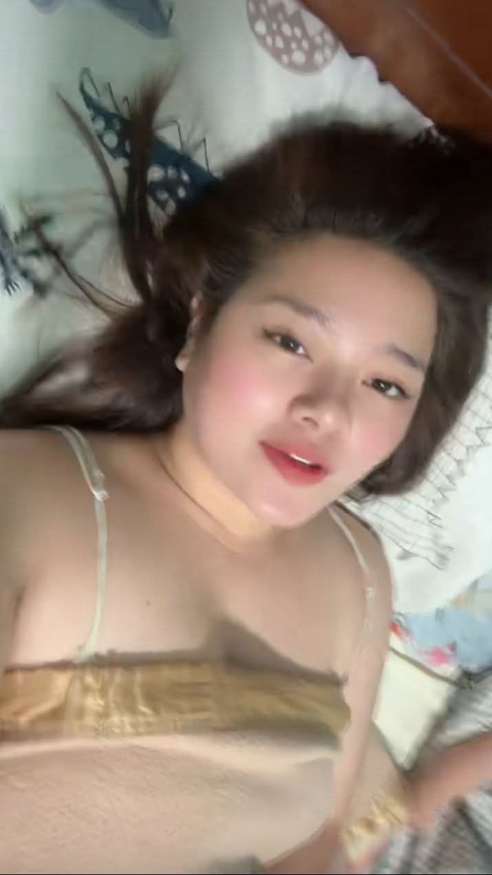 Top Video Viral Wiwik Fyp Kelakuan LC Saat Menghibur Anggota DPR One For All Indonesia