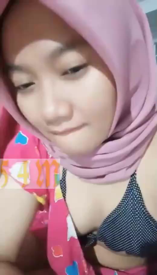 Official 17 Hijab Viral Video ABG Sma Indo Adik Saudara Sendiri Ada Celah dalam Kesempitan Paha Lope Mentul demi Anjay 5 Fyp Wiwik Keeping Eye On Calm New 1 Top Generation Viral 2026